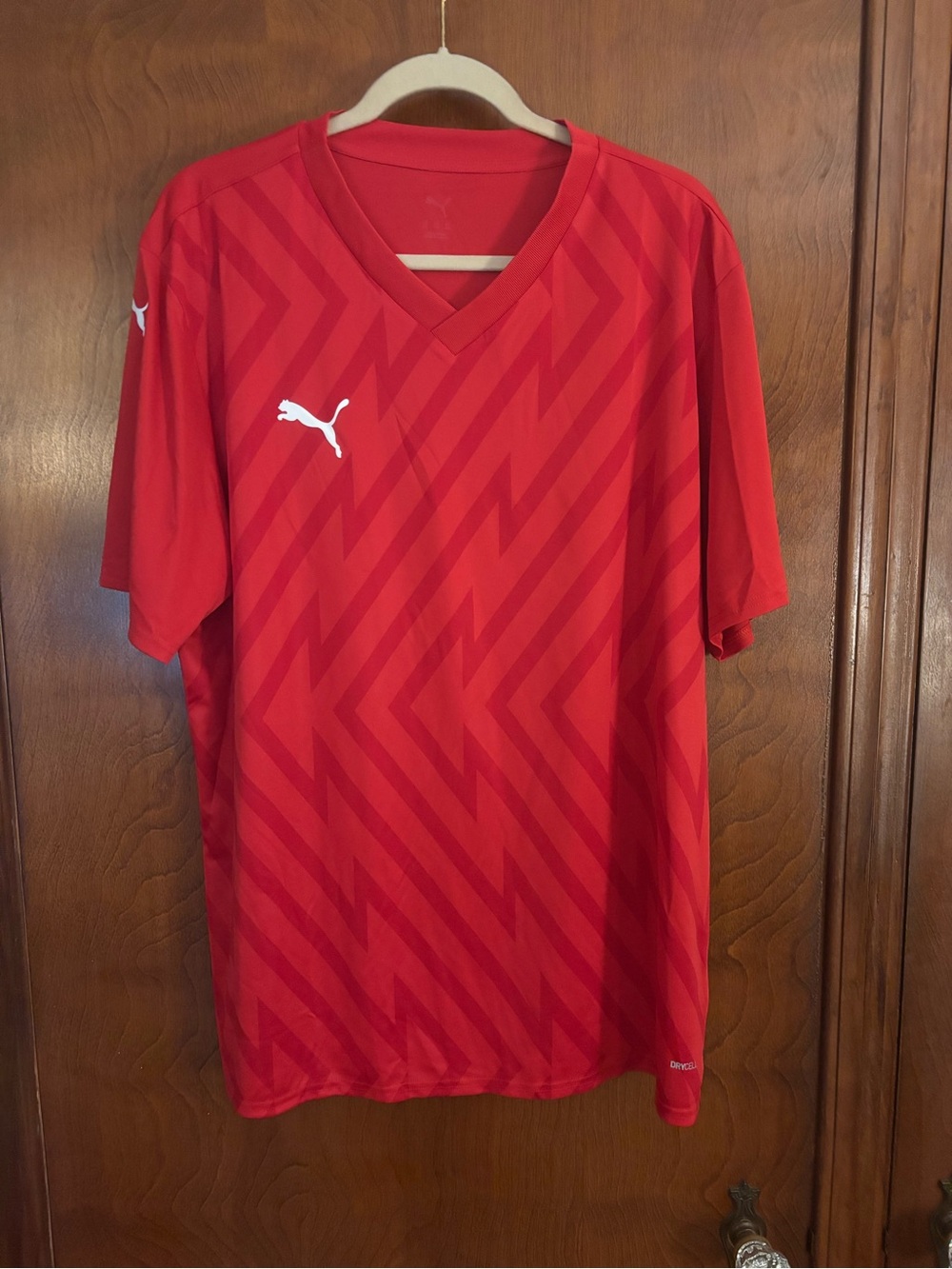 Puma Men's Red Short Sleeve Performance Shirt V-neck Size XXL